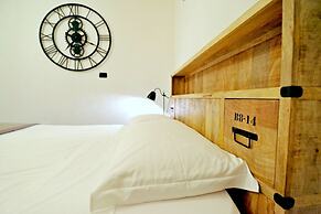 Steam House - Room & Breakfast