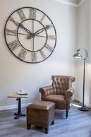 Steam House - Room & Breakfast