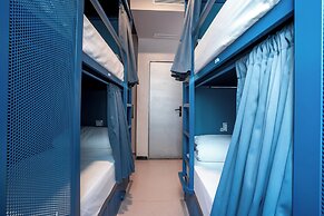 Ideal Youth Hostel