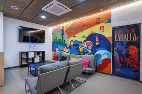 Ideal Youth Hostel