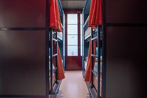 Ideal Youth Hostel