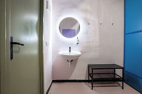 Ideal Youth Hostel
