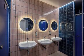 Ideal Youth Hostel