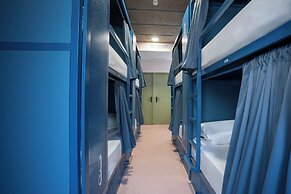 Ideal Youth Hostel