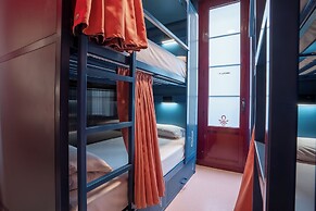 Ideal Youth Hostel
