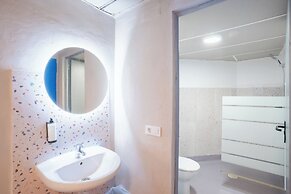 Ideal Youth Hostel