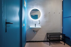 Ideal Youth Hostel