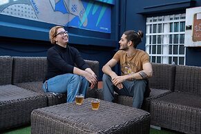 Ideal Youth Hostel