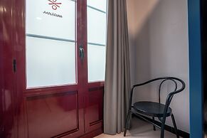 Ideal Youth Hostel