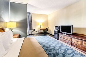 Econo Lodge Inn & Suites Radford-Blacksburg Area