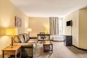 Econo Lodge Inn & Suites Radford-Blacksburg Area