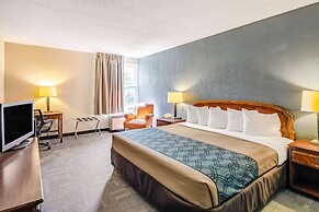 Econo Lodge Inn & Suites Radford-Blacksburg Area