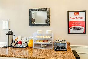 Econo Lodge Inn & Suites Radford-Blacksburg Area