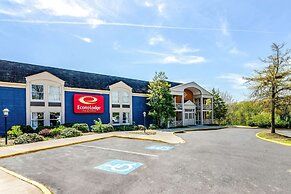 Econo Lodge Inn & Suites Radford-Blacksburg Area