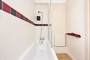 Saji Hotel Ilford
