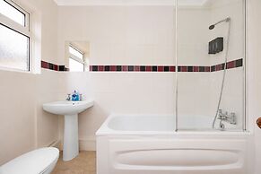 Saji Hotel Ilford