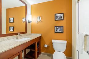 Comfort Inn & Suites – Harrisburg Airport – Hershey South