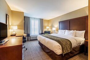 Comfort Inn & Suites – Harrisburg Airport – Hershey South
