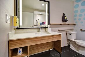 Tru by Hilton Raleigh Durham Airport