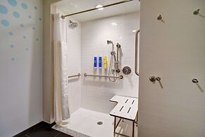 Tru by Hilton Raleigh Durham Airport