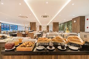 New Square Patong Hotel