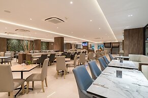 New Square Patong Hotel