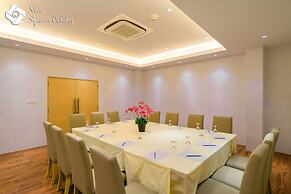 New Square Patong Hotel