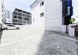 Gwangan Beach Blue Moon Motel