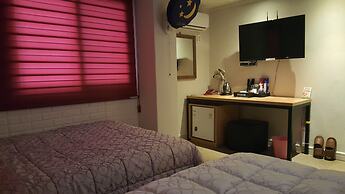 Gwangan Beach Blue Moon Motel