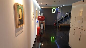 Gwangan Beach Blue Moon Motel