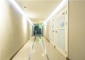 Gwangan Beach Blue Moon Motel