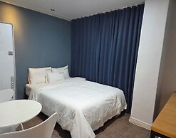 Gwangan Beach Blue Moon Motel