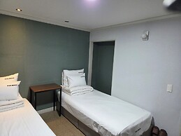 Gwangan Beach Blue Moon Motel