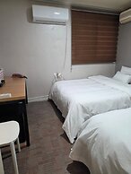 Gwangan Beach Blue Moon Motel