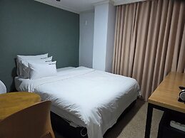 Gwangan Beach Blue Moon Motel