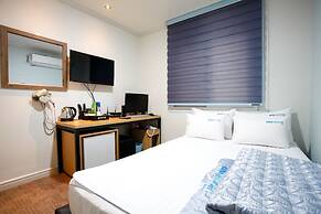 Gwangan Beach Blue Moon Motel