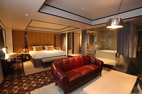 Urban Villa Konaya Hotel