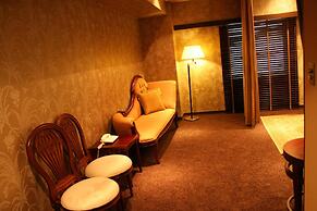 Urban Villa Konaya Hotel