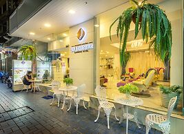 De Lavender Bangkok Hotel