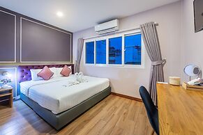 De Lavender Bangkok Hotel