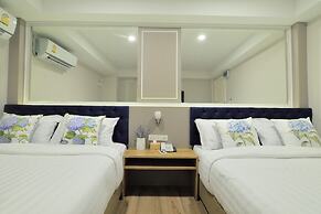 De Lavender Bangkok Hotel