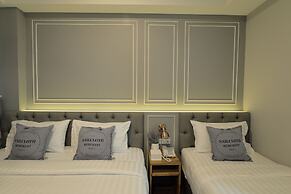 De Lavender Bangkok Hotel