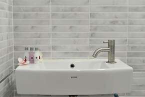 De Lavender Bangkok Hotel