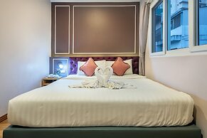 De Lavender Bangkok Hotel