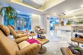 De Lavender Bangkok Hotel