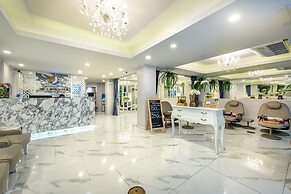 De Lavender Bangkok Hotel