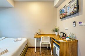 De Lavender Bangkok Hotel