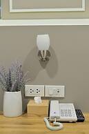 De Lavender Bangkok Hotel