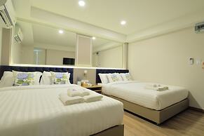 De Lavender Bangkok Hotel