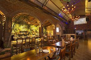 Fountain Tree by TGI